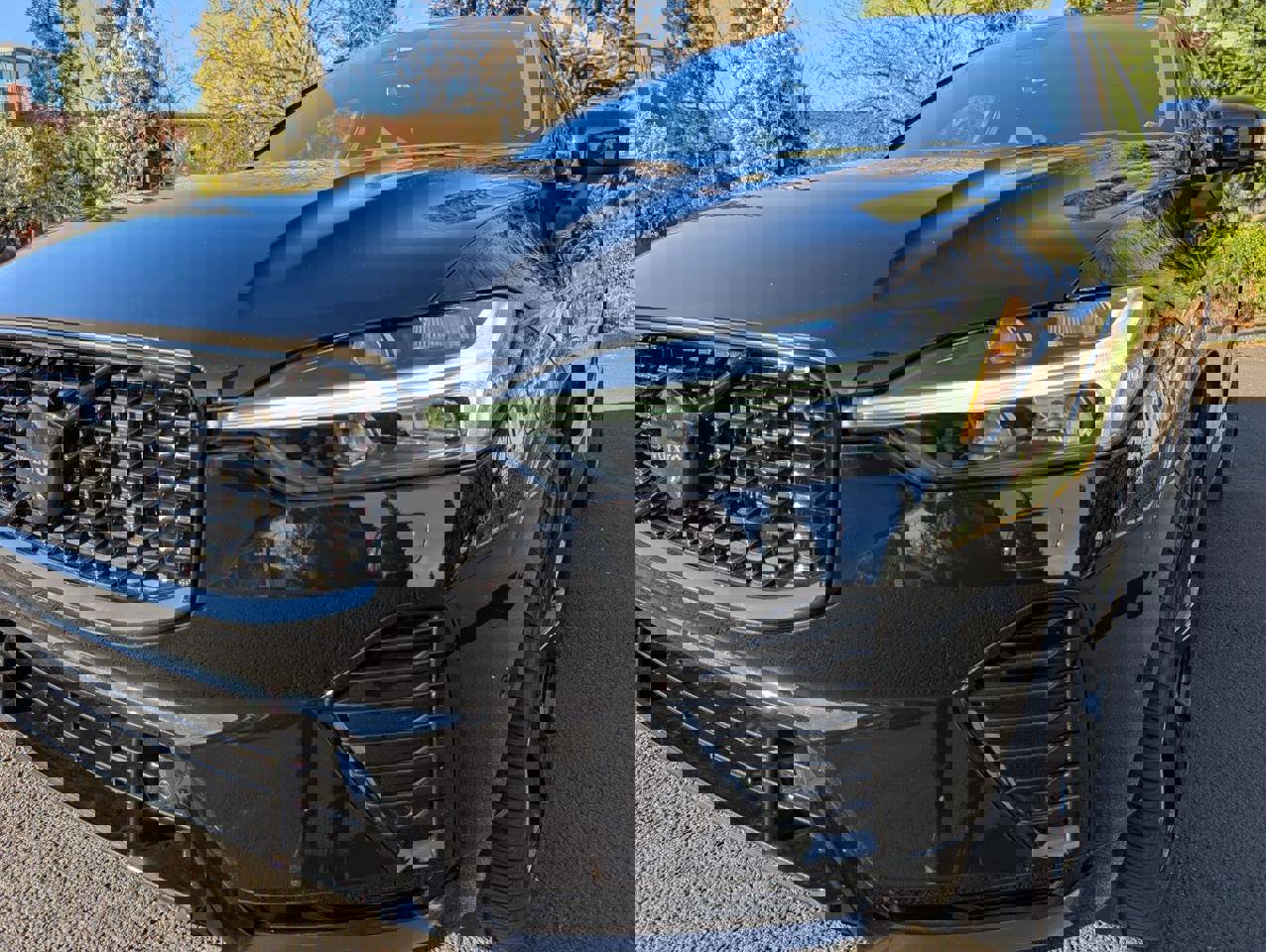 Used 2024 Volvo XC60 T8 Ultimate w/ Protection Package Premier image 24