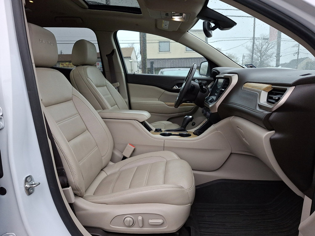 Used 2019 GMC Acadia Denali w/ LPO, Floor Liner Package AWD/4WD image 13
