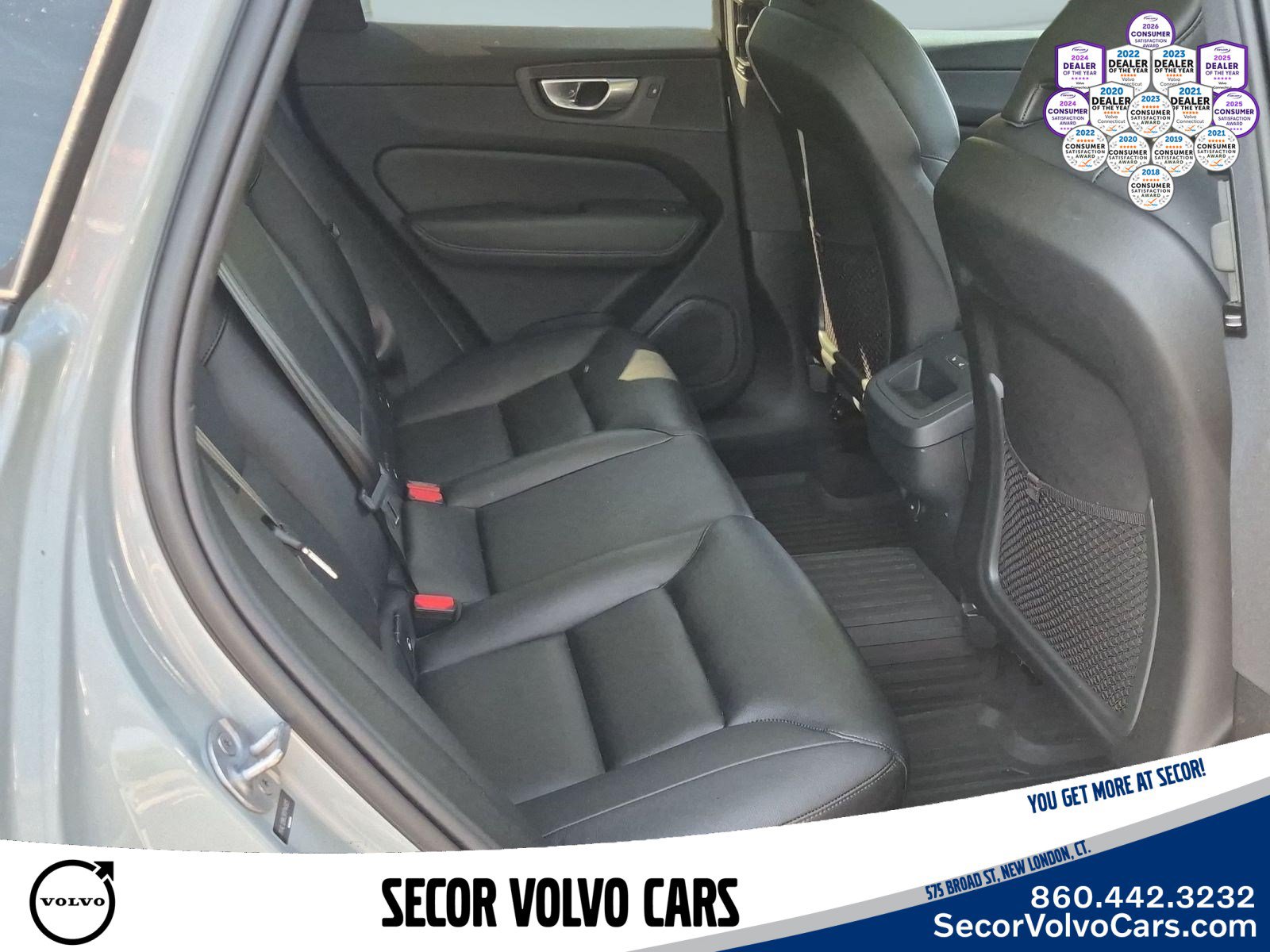 Used 2024 Volvo XC60 B5 Core w/ Protection Package Premier AWD/4WD image 21