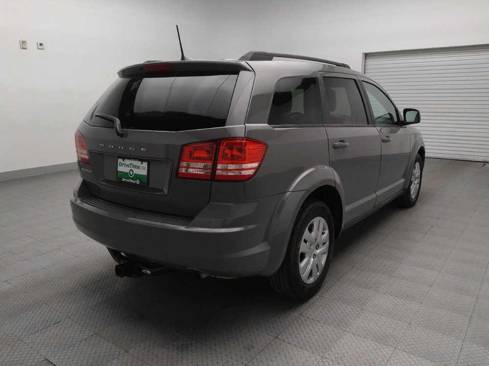 Used 2020 Dodge Journey SE w/ SE Popular Equipment Group image 9