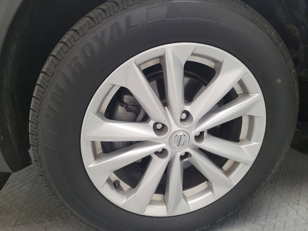 Used 2018 Nissan Rogue Sport S w/ S Appearance Package image 31