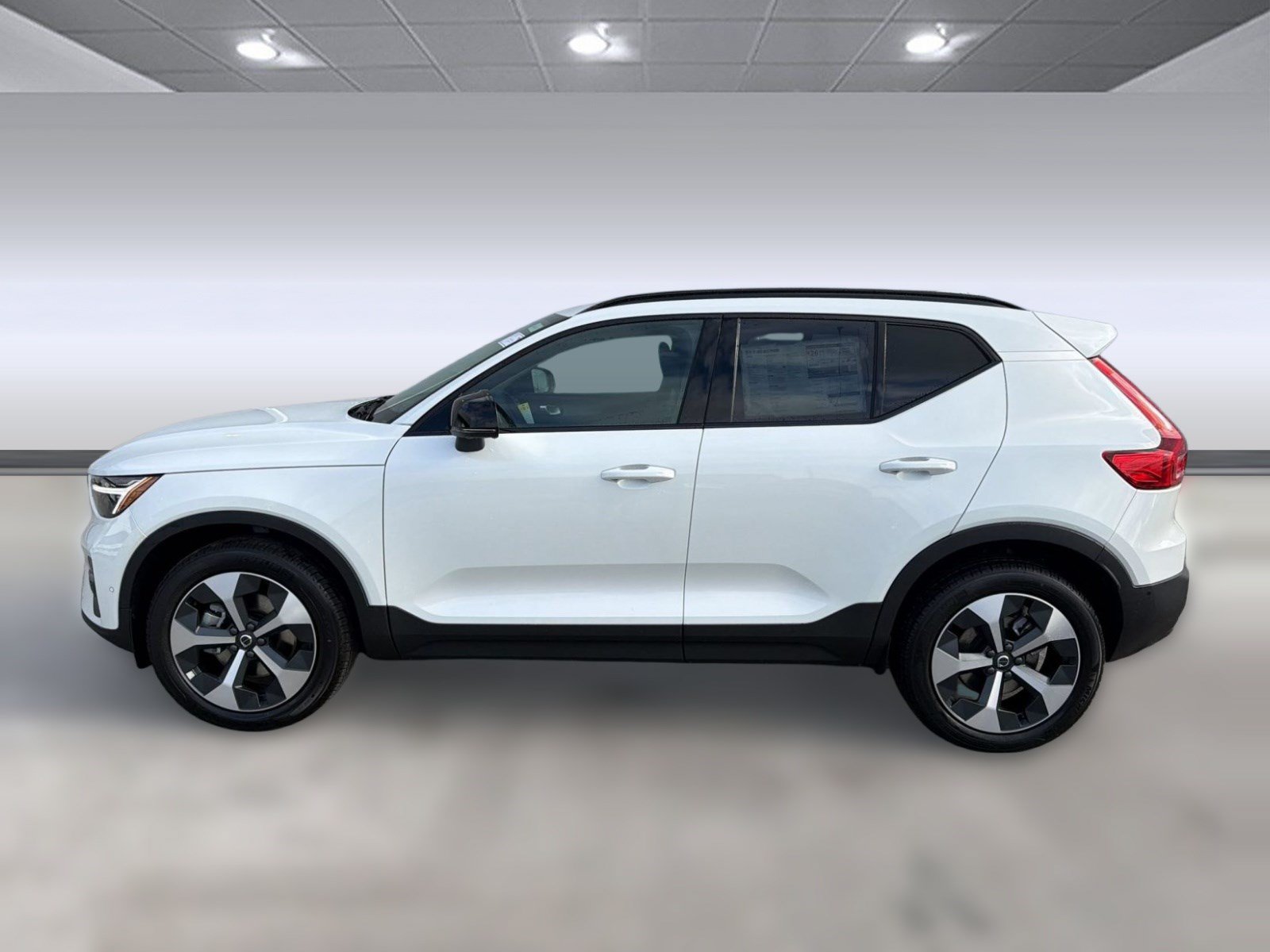 New 2026 Volvo XC40 B5 Plus w/ Climate Package AWD/4WD image 2