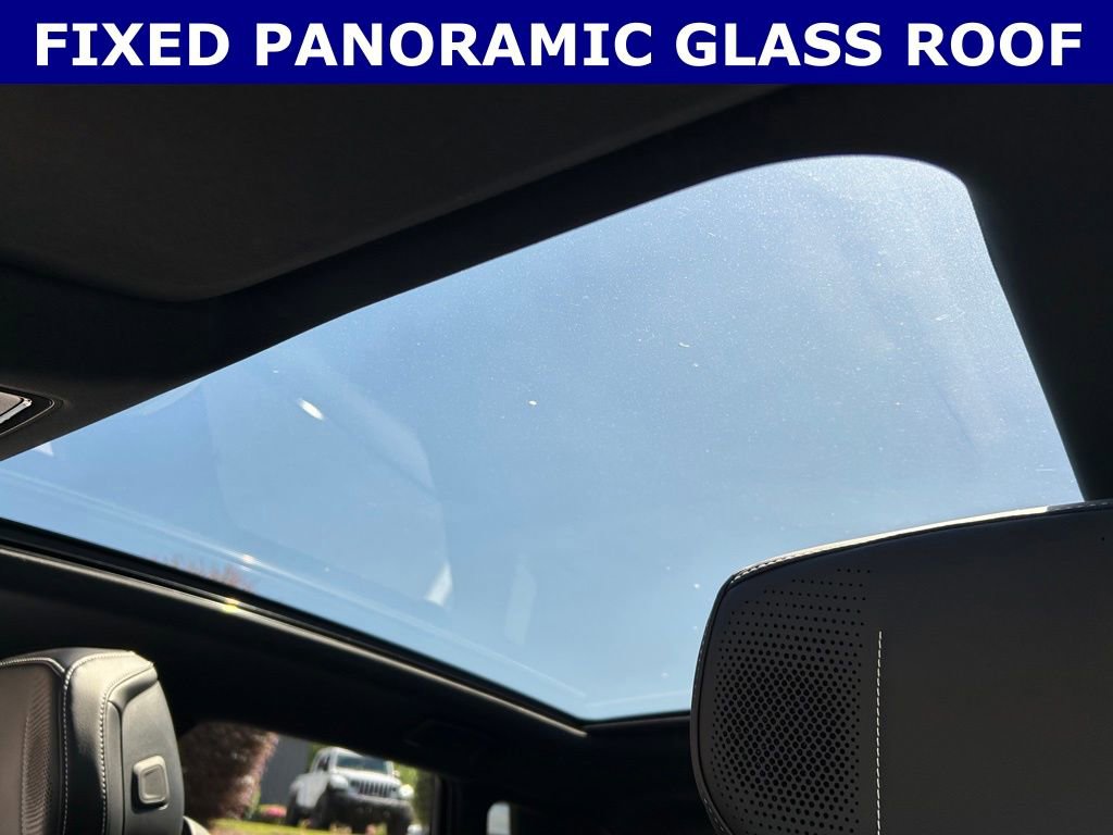 Used 2023 Cadillac Lyriq 2WD image 2