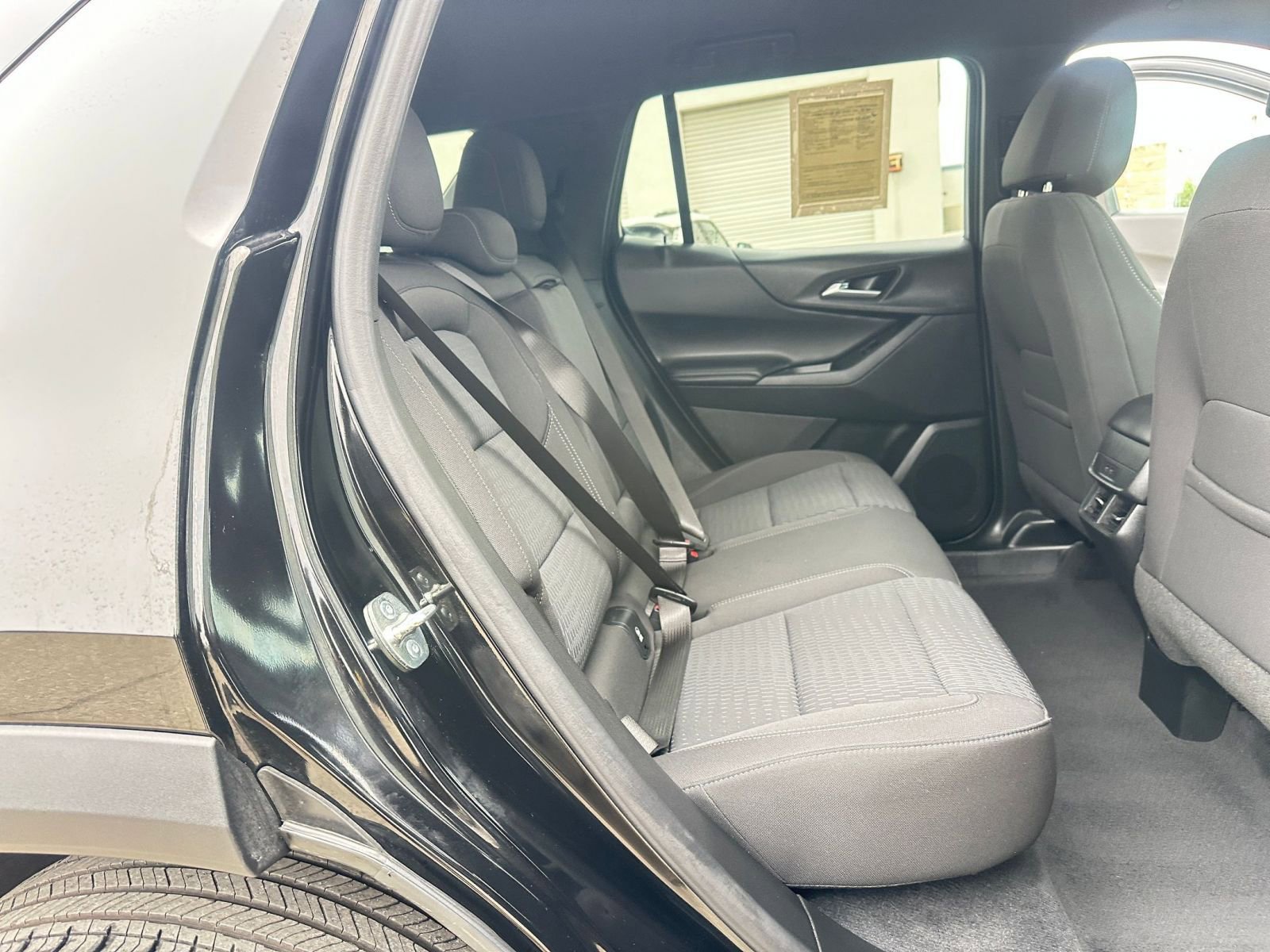 Used 2025 Chevrolet Equinox LT image 39