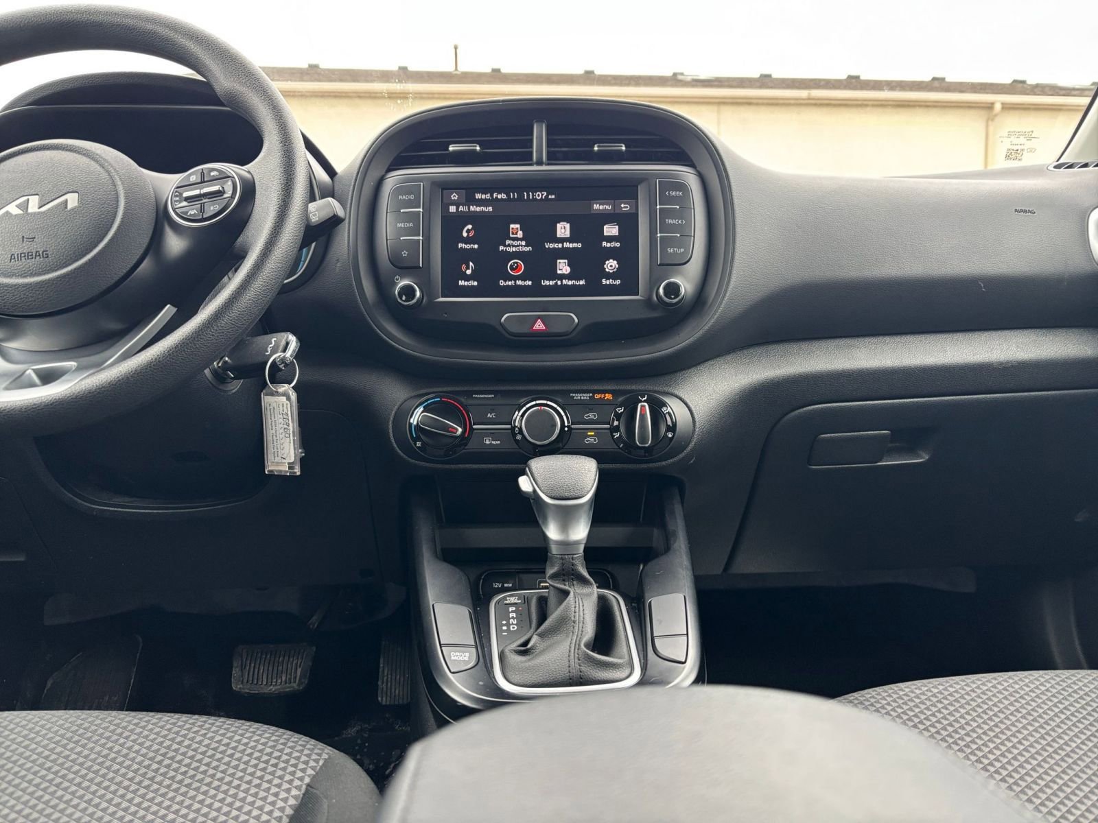 Used 2025 Kia Soul LX w/ LX Technology Package image 17