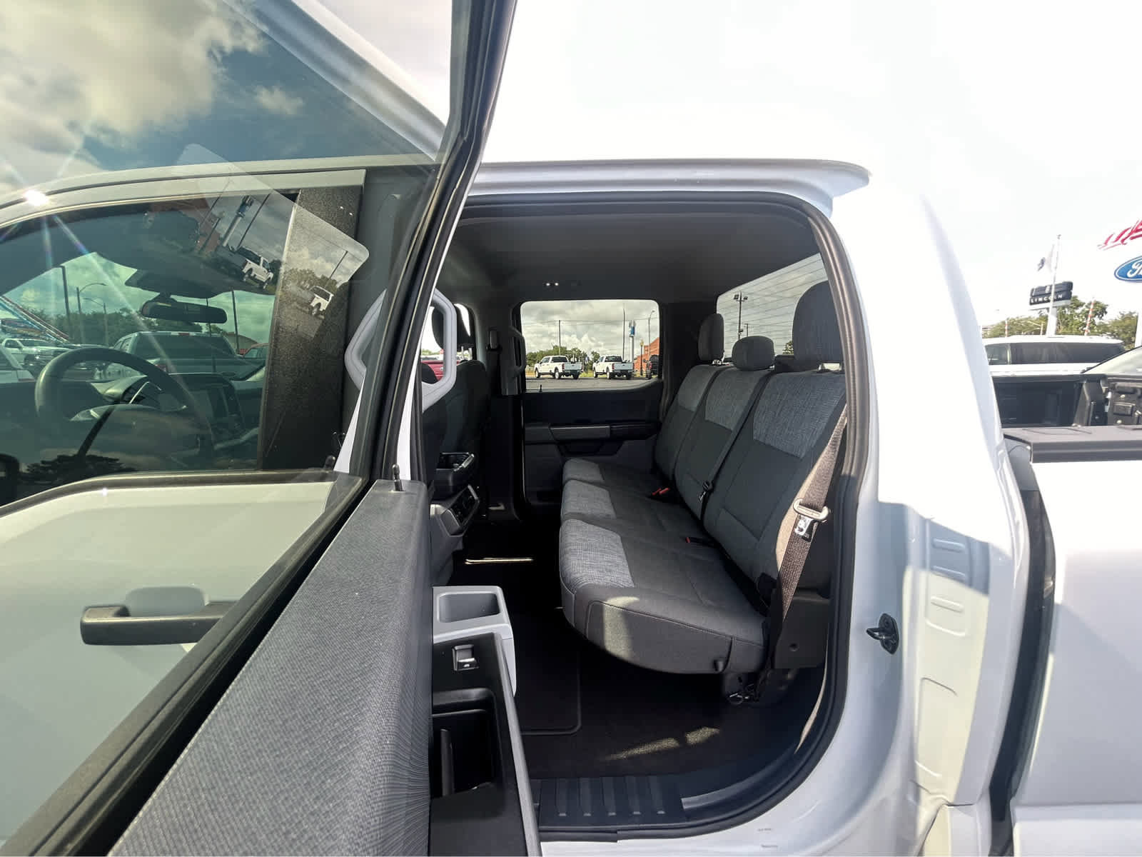 Used 2022 Ford F150 XLT AWD/4WD image 8
