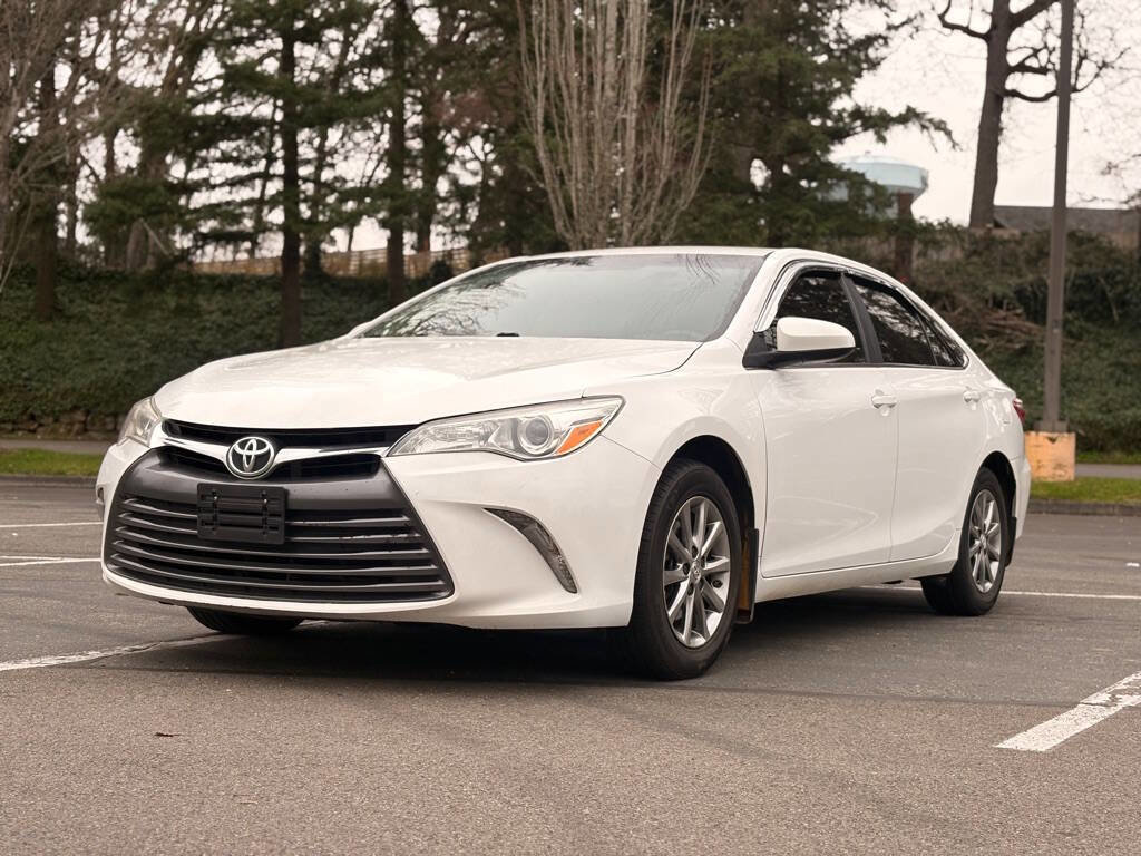 Used 2016 Toyota Camry LE