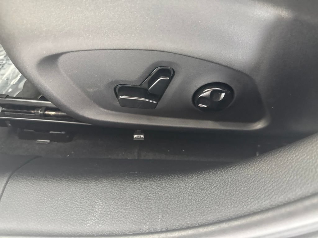Used 2018 Jeep Compass Latitude w/ Popular Equipment Group AWD/4WD image 13