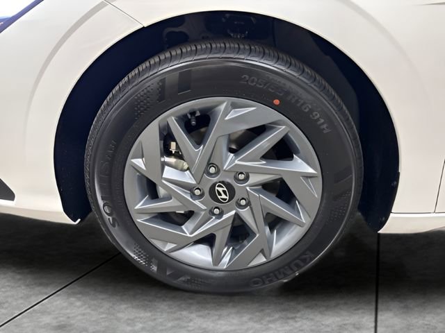 New 2026 Hyundai Elantra Blue image 25