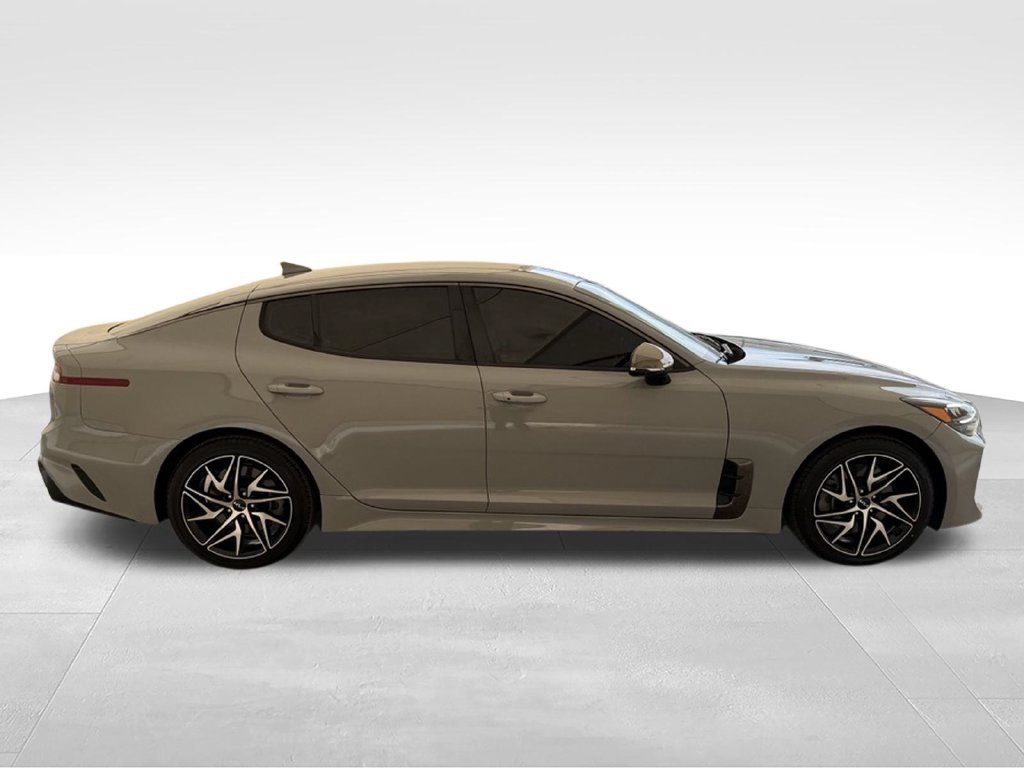 Used 2023 Kia Stinger GT-Line RWD image 7