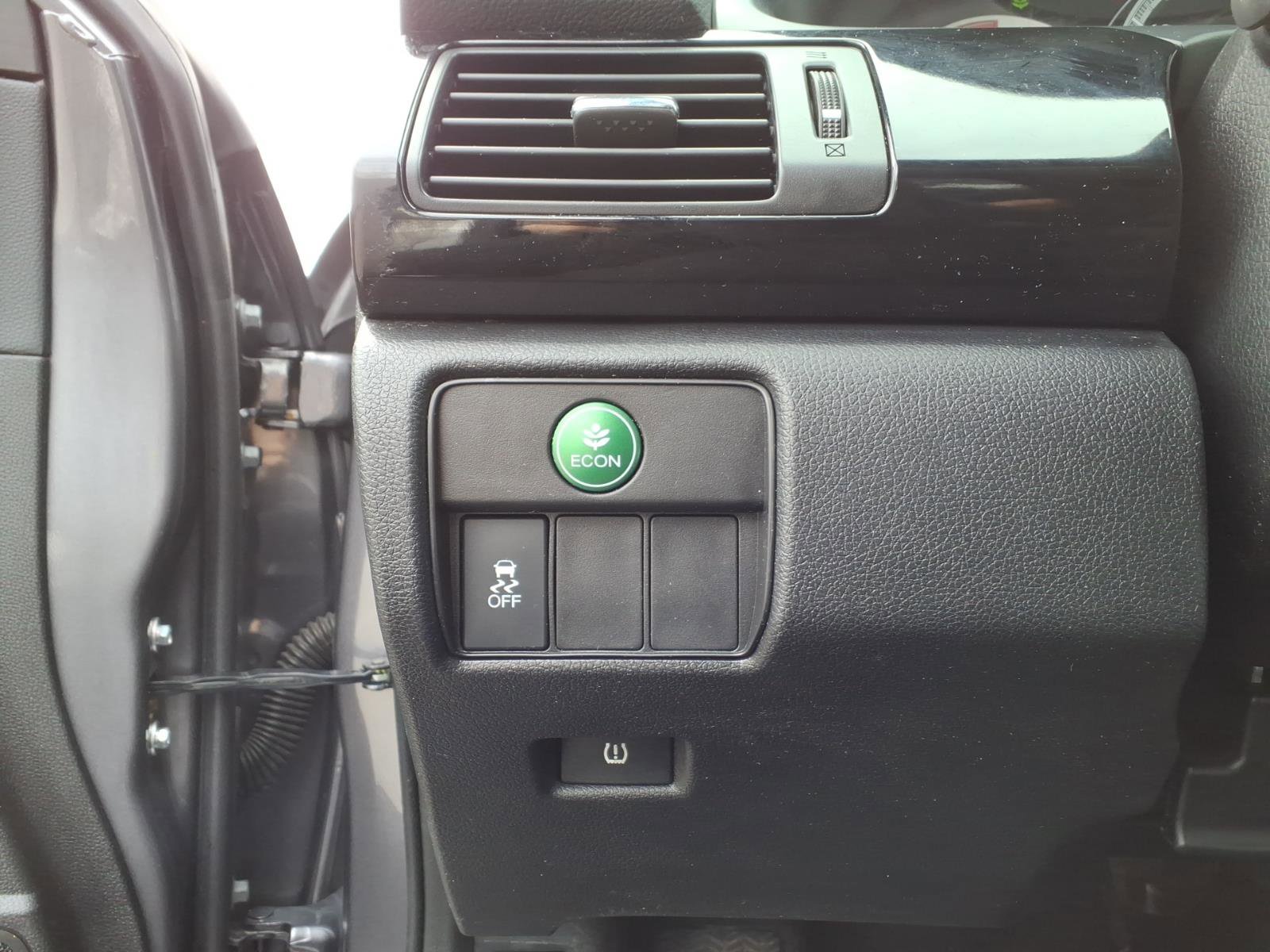 Used 2017 Honda Accord LX image 14