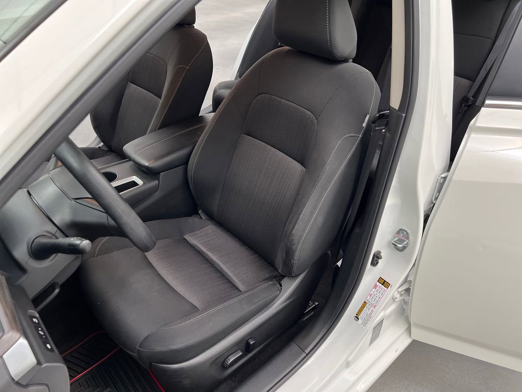 Used 2025 Nissan Altima 2.5 SV image 9