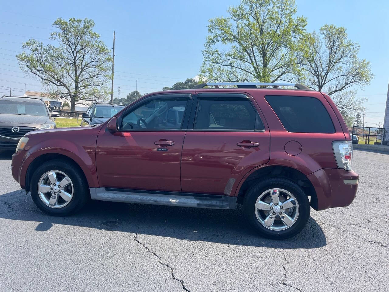 Used 2010 Mercury Mariner Premier FWD image 9