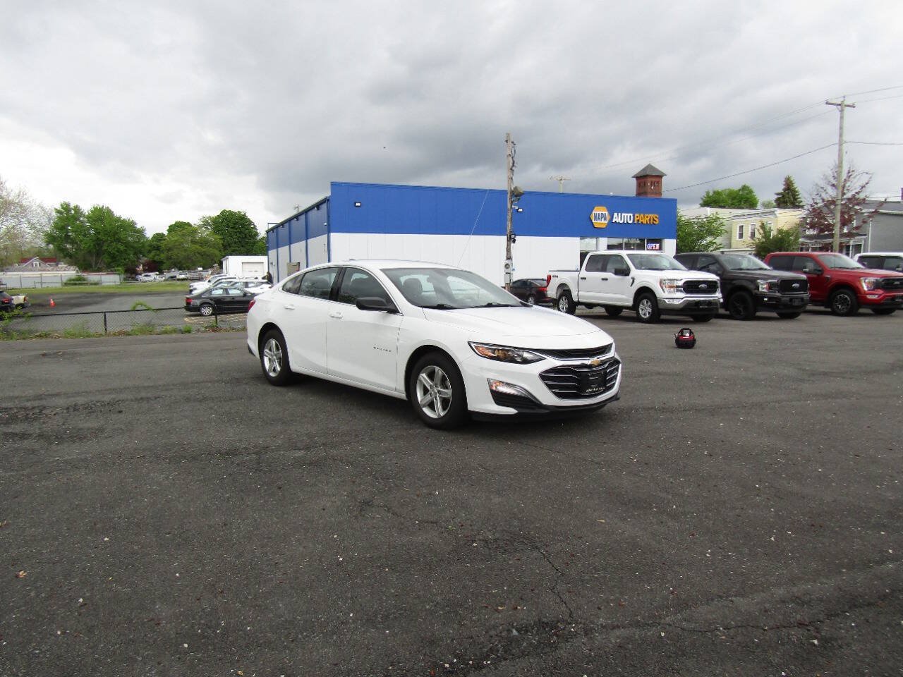 Used 2022 Chevrolet Malibu LS w/ LPO, Floor Liner Package FWD image 8