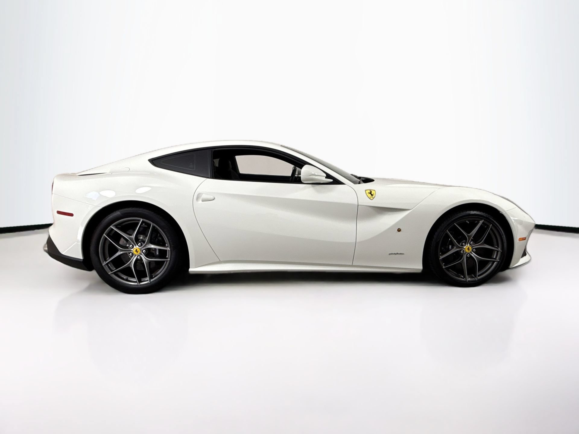 Certified 2017 Ferrari F12 Berlinetta RWD image 8