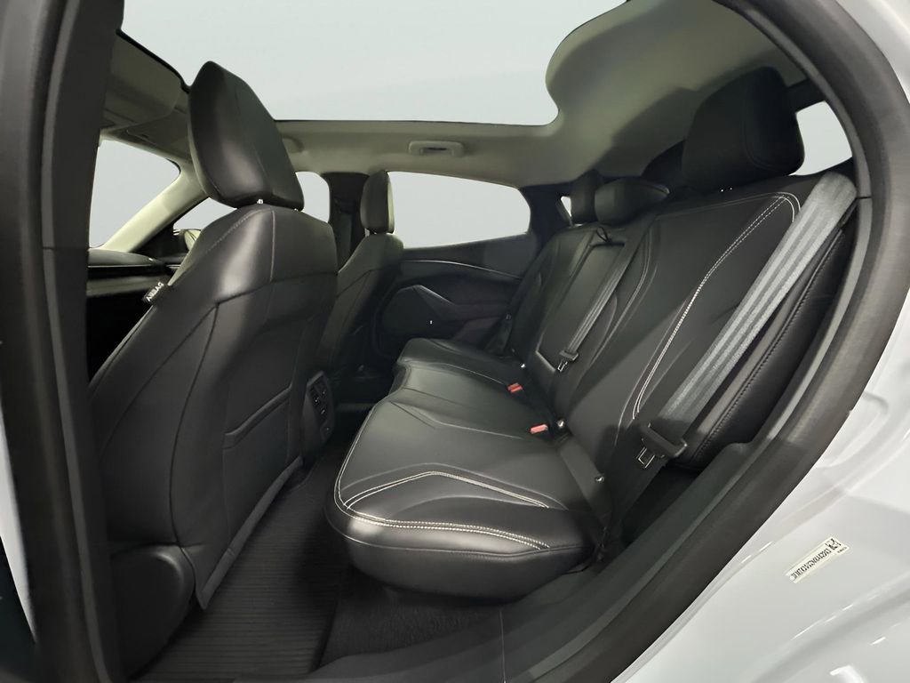 Used 2022 Ford Mustang Mach-E Premium image 27