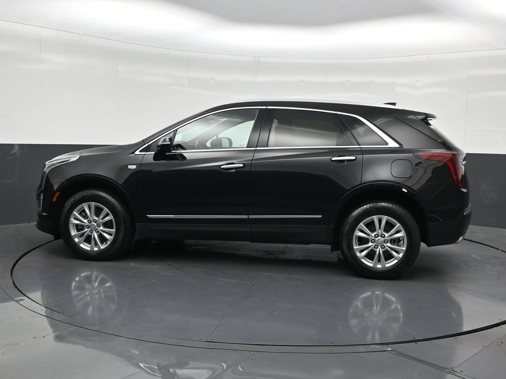 Used 2023 Cadillac XT5 Luxury FWD image 2