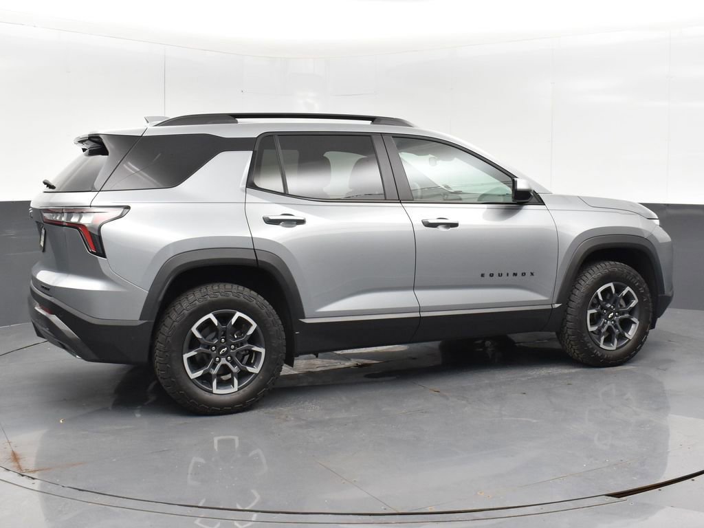 Used 2025 Chevrolet Equinox ACTIV image 5
