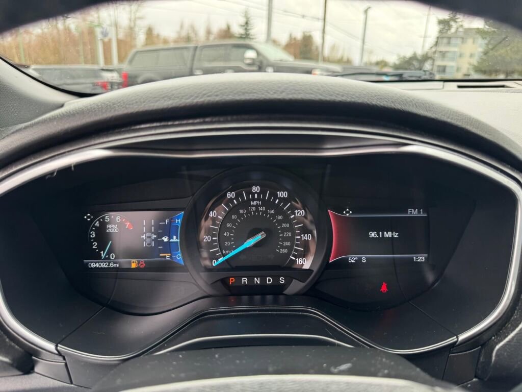 Used 2020 Ford Fusion Titanium image 19