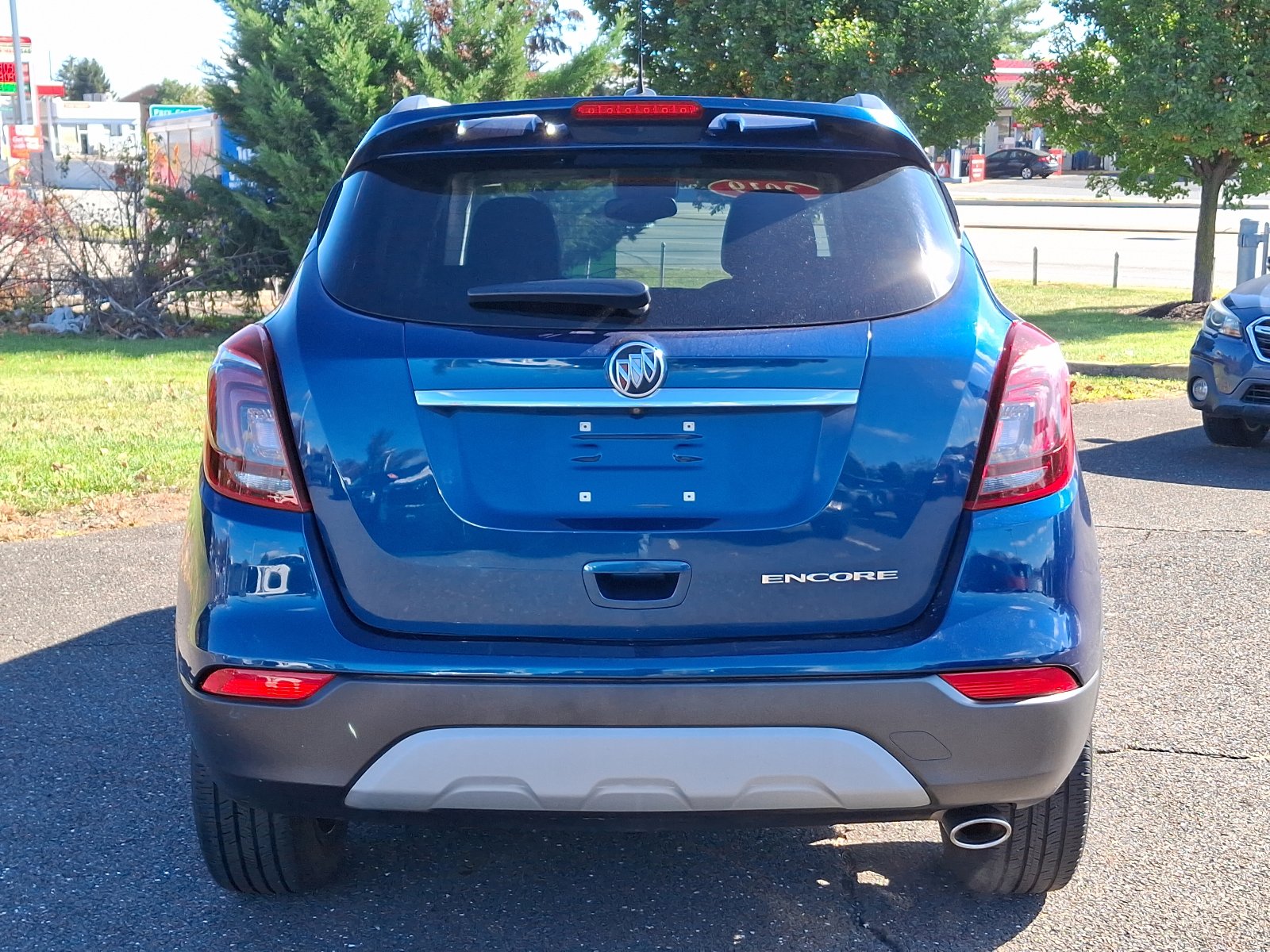 Used 2019 Buick Encore Sport Touring image 5