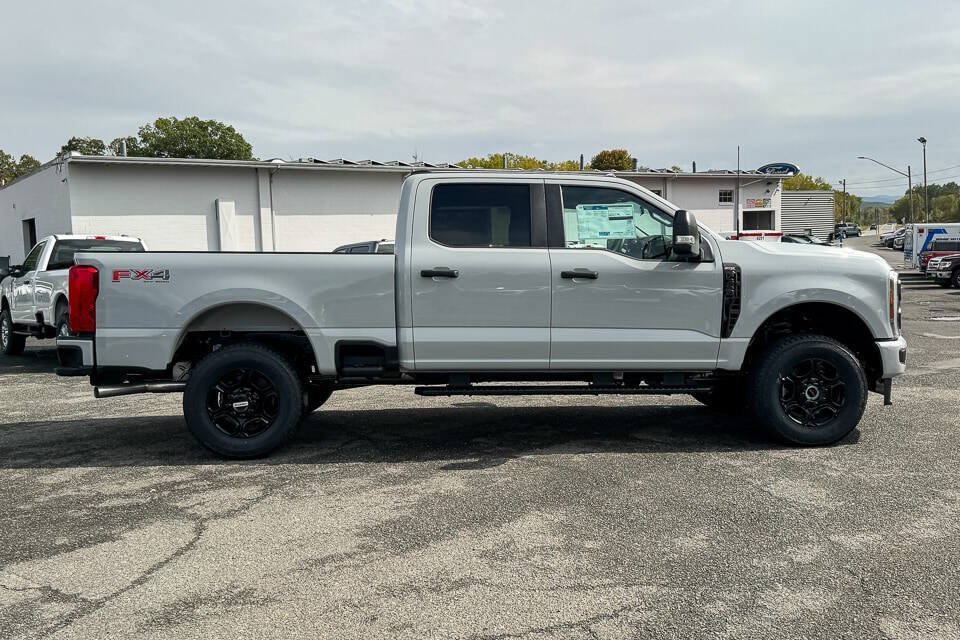 New 2026 Ford F350 XL w/ STX Appearance Package AWD/4WD image 2