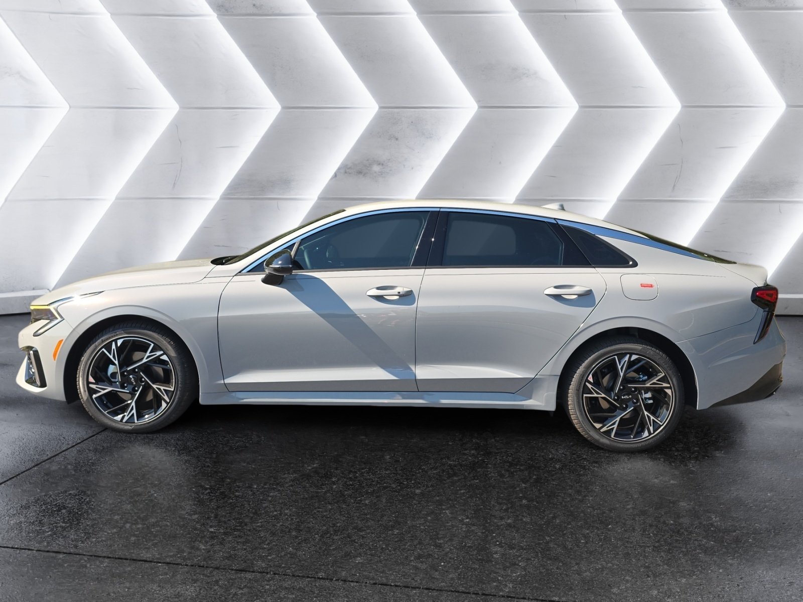 New 2027 Kia K5 GT-Line FWD image 2