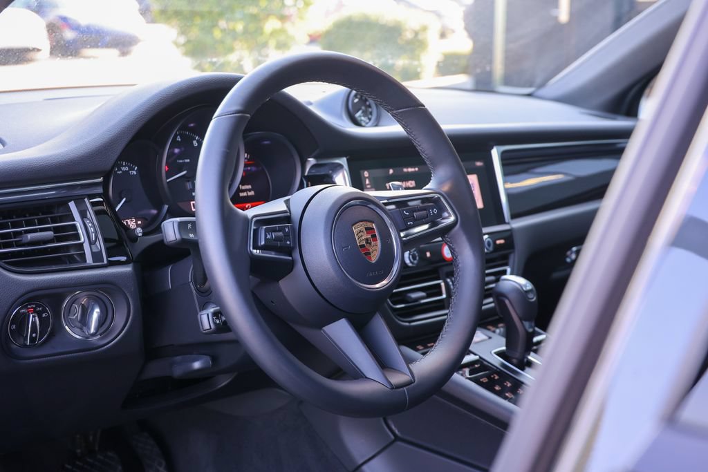 Certified 2026 Porsche Macan Turbo AWD/4WD image 35