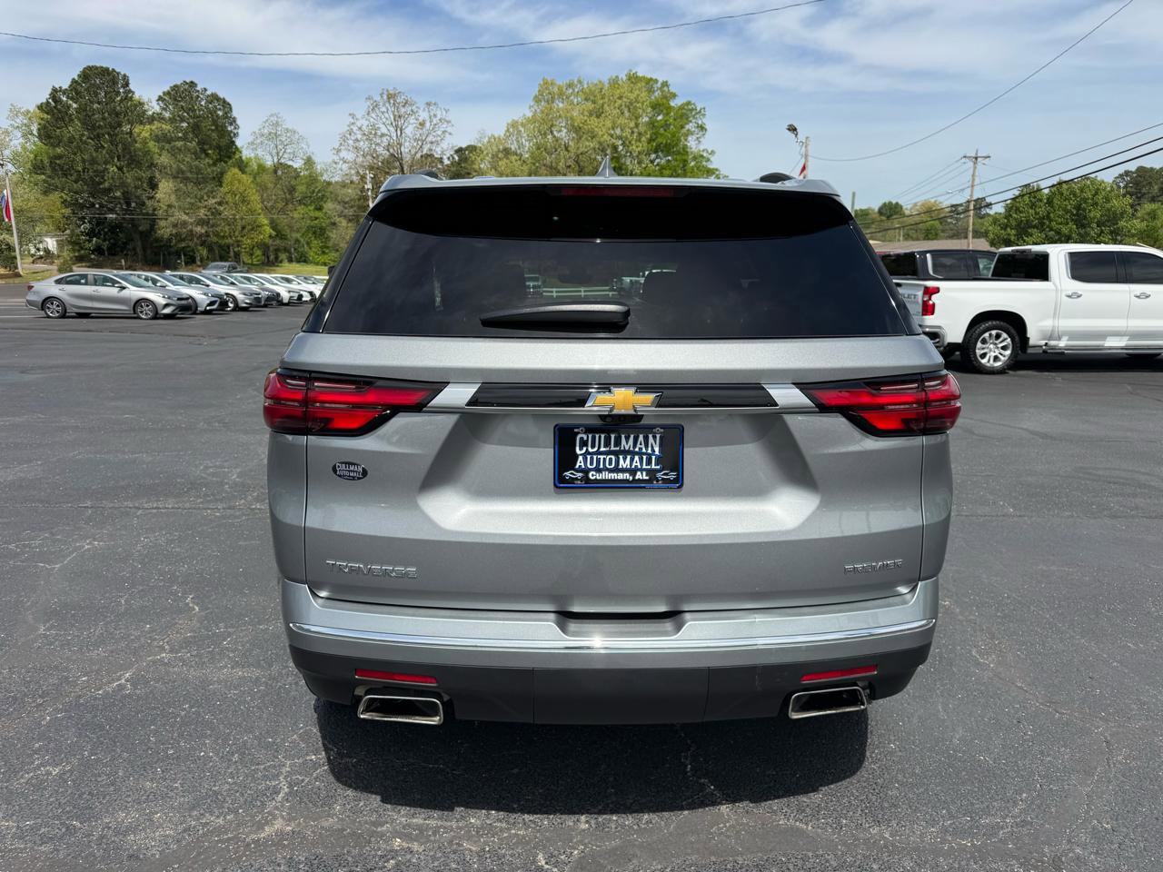 Used 2023 Chevrolet Traverse Premier image 7