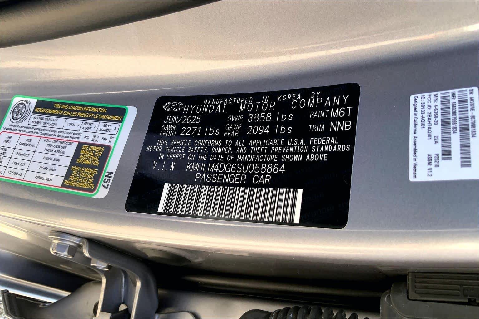 Used 2025 Hyundai Elantra Sport FWD image 32