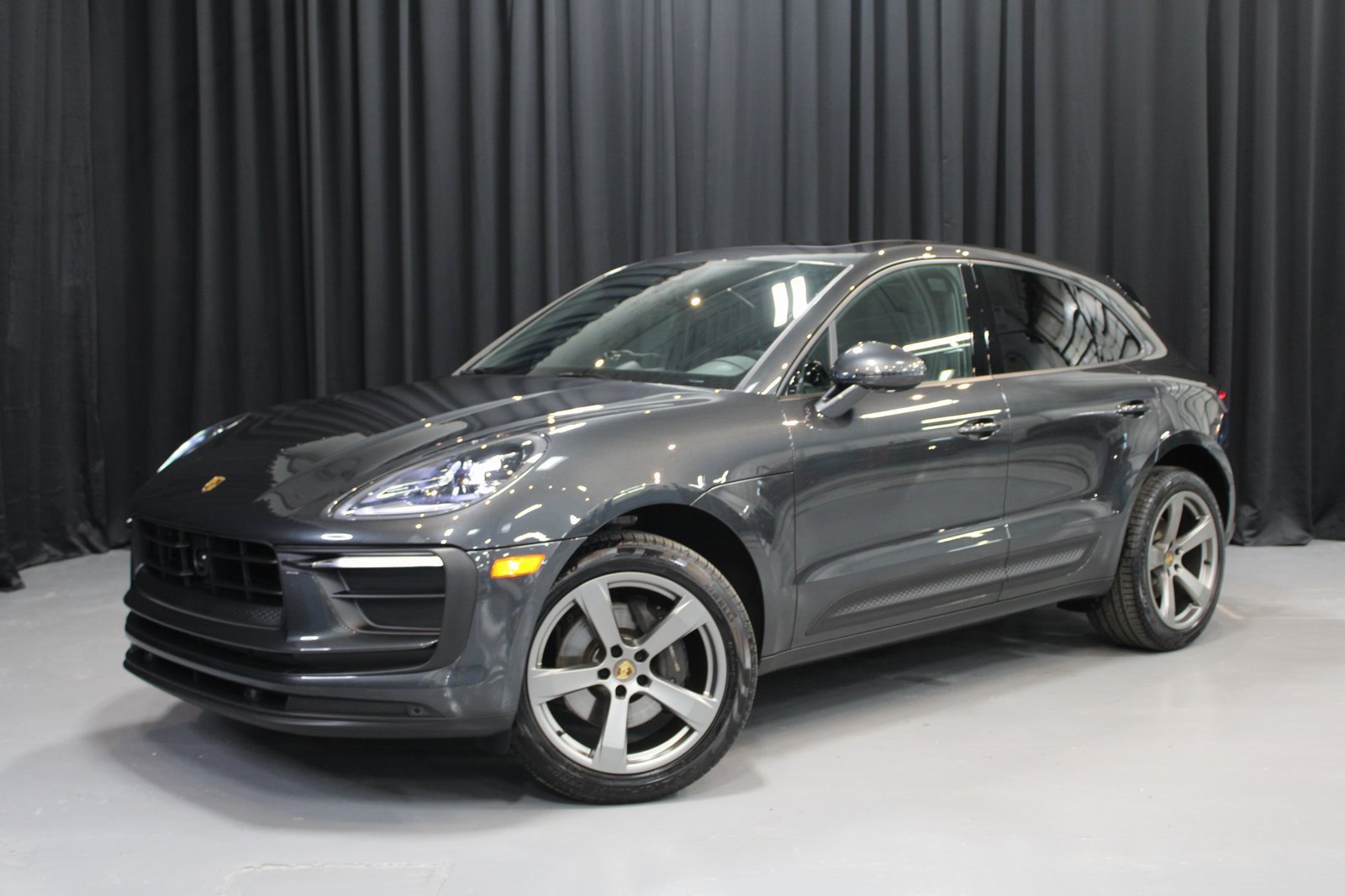 Certified 2024 Porsche Macan