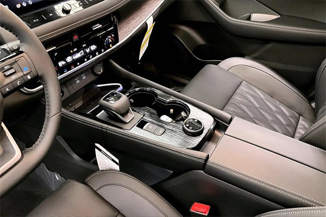 New 2026 Nissan Rogue Platinum w/ Platinum Premium Package image 8