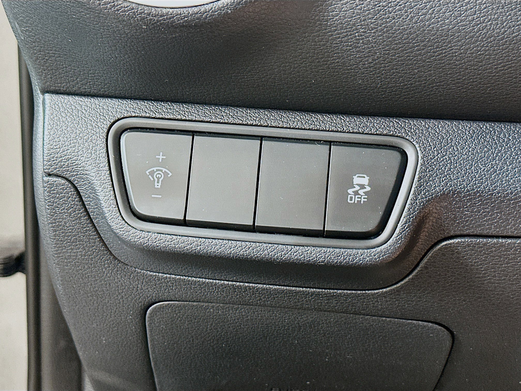 Used 2023 Kia Forte LXS image 16