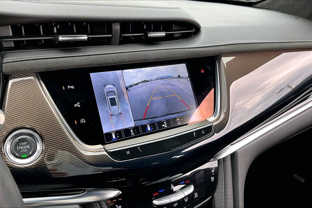 Used 2025 Cadillac XT6 Premium Luxury w/ Platinum Package AWD/4WD image 23