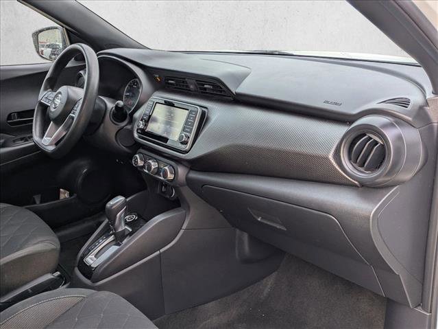 Used 2020 Nissan Kicks S image 18