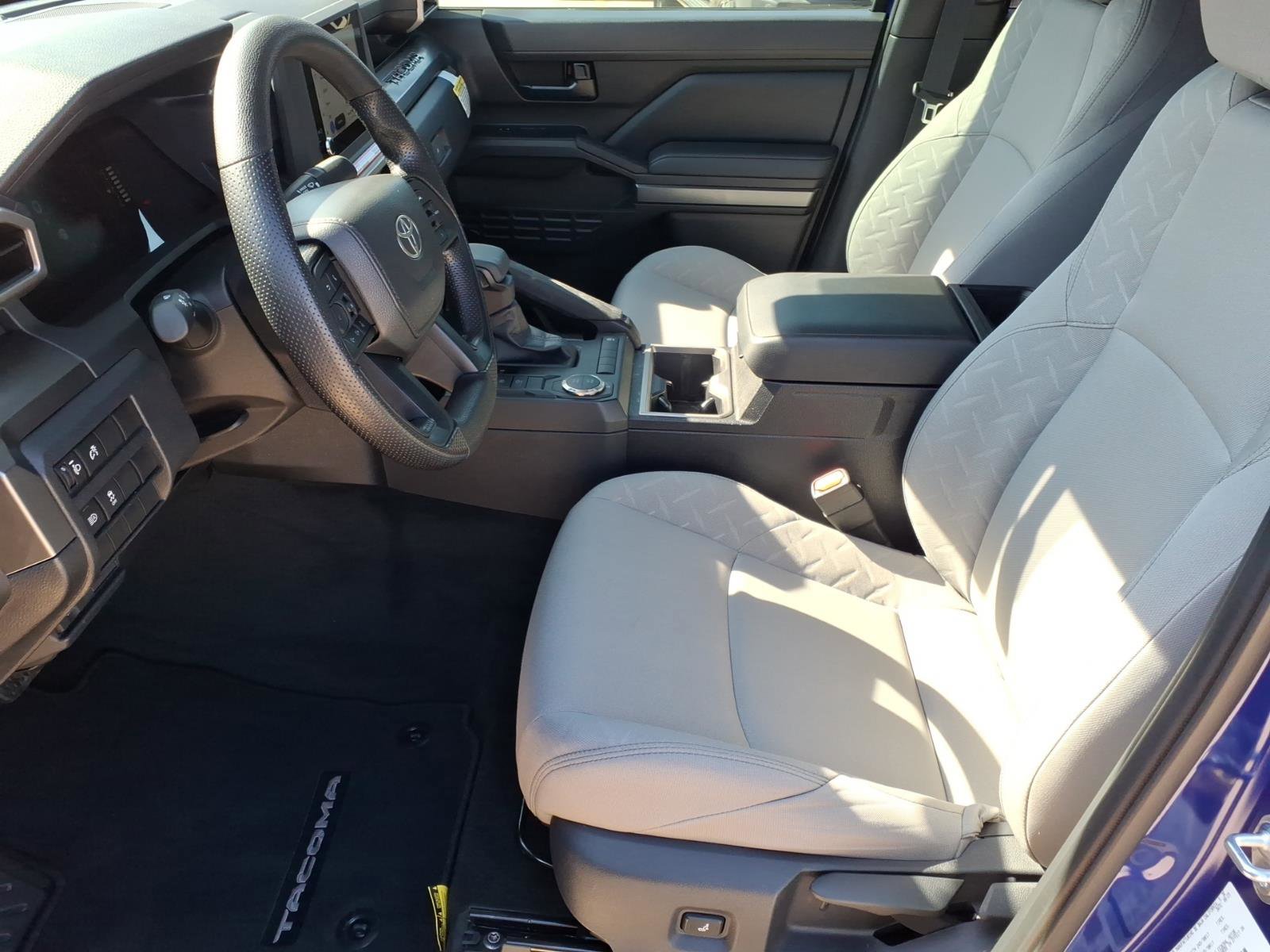 Used 2025 Toyota Tacoma SR5 image 12
