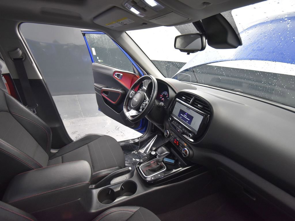 Certified 2022 Kia Soul Turbo image 18