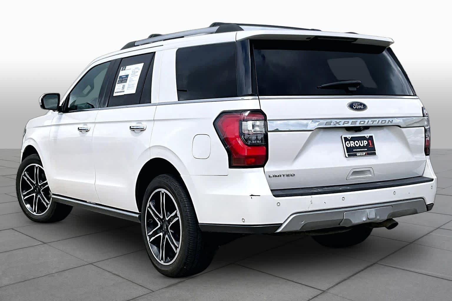 Used 2019 Ford Expedition Limited w/ Special Edition Package RWD image 11