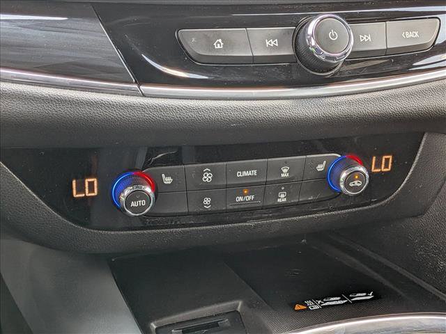 Used 2022 Buick Enclave Essence image 14