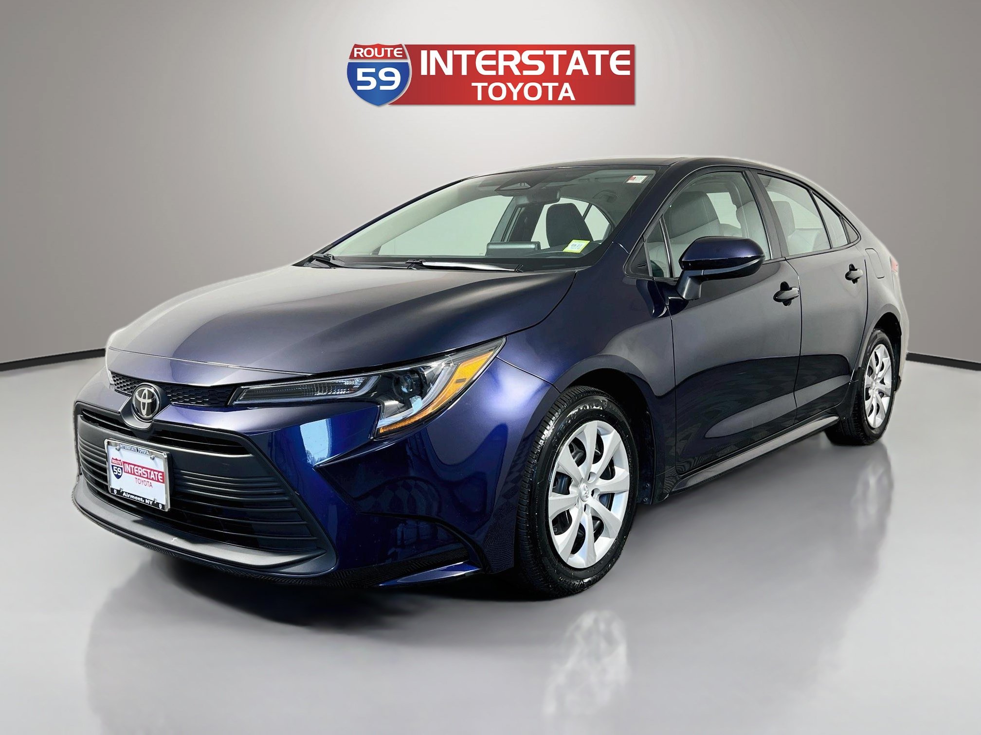 Certified 2025 Toyota Corolla LE FWD image 3