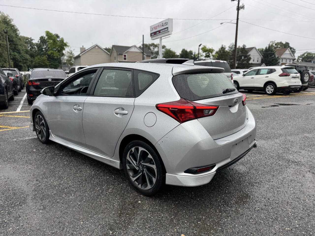 Used 2016 Scion iM Base 4dr Hatchback CVT image 14