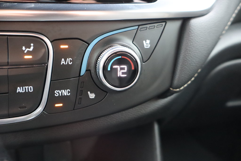 Used 2022 Chevrolet Traverse Premier w/ Redline Edition AWD/4WD image 19
