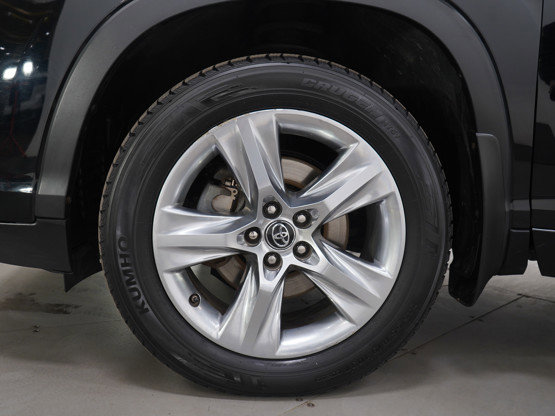 Used 2017 Toyota Highlander Limited image 33