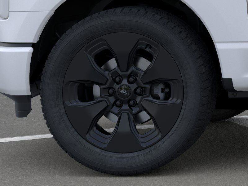New 2025 Ford F150 Lightning Platinum image 19