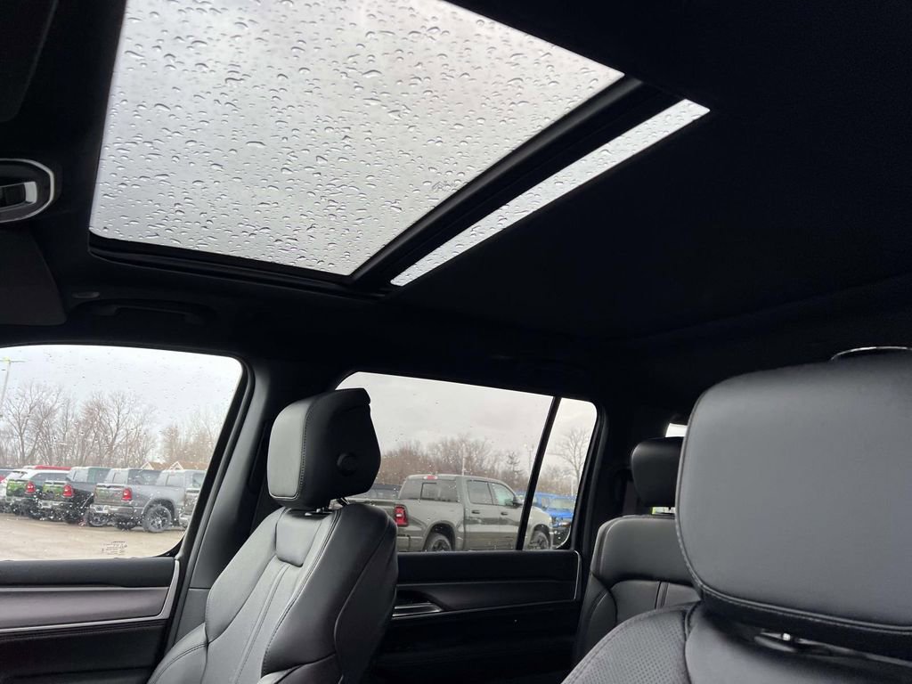 New 2026 Jeep Grand Wagoneer 4WD image 13