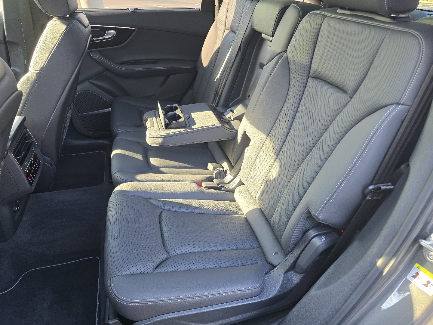 Used 2025 Audi Q7 2.0T Premium Plus image 36