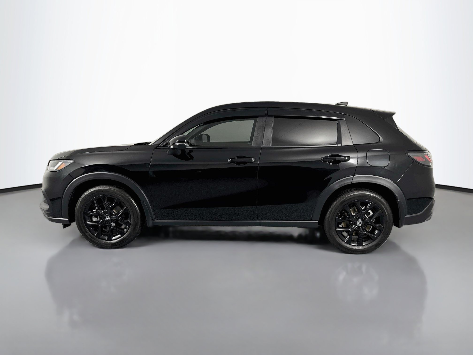 Certified 2025 Honda HR-V Sport image 8