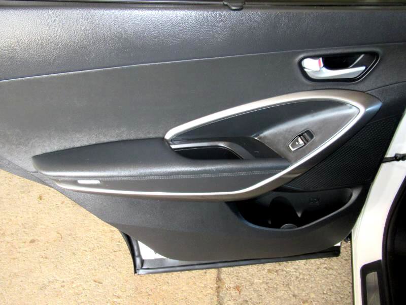 Used 2017 Hyundai Santa Fe Limited image 35