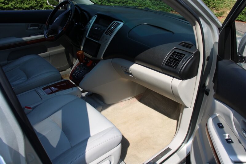 Used 2005 Lexus RX 330 AWD w/ Premium Plus Pkg image 14