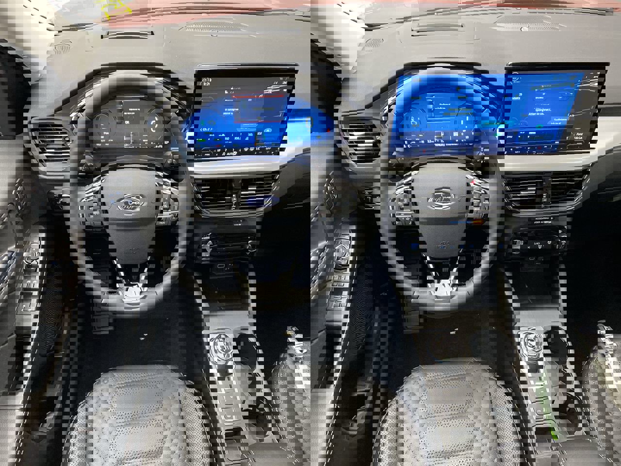 New 2024 Ford Escape SE w/ PHEV Premium Package image 13