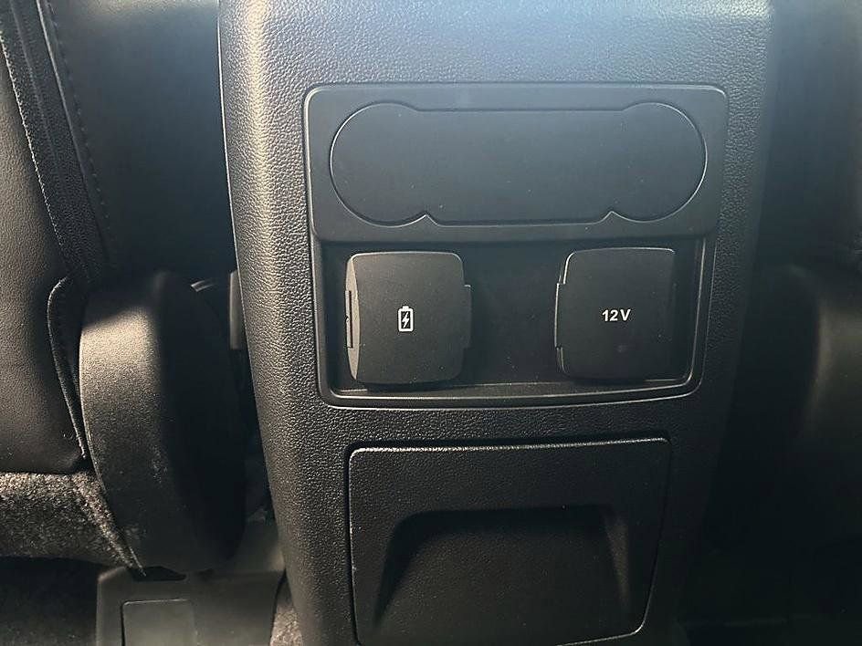 Used 2023 Ford Explorer XLT w/ Equipment Group 202A AWD/4WD image 26